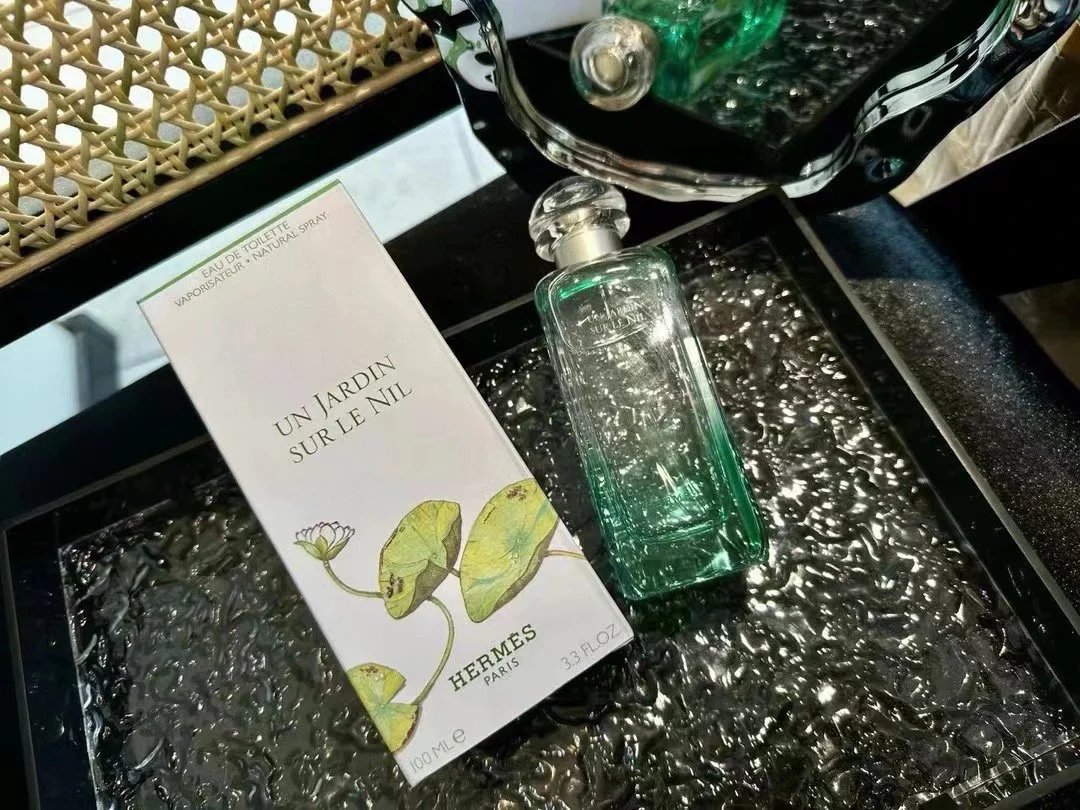 Hermès Un Jardin Sur Le Nil Eau de Toilette 100ml Green Glass Bottle